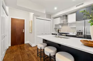 10 St George St, Boston, MA 02118 - Photo 12