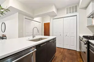 10 St George St, Boston, MA 02118 - Photo 14