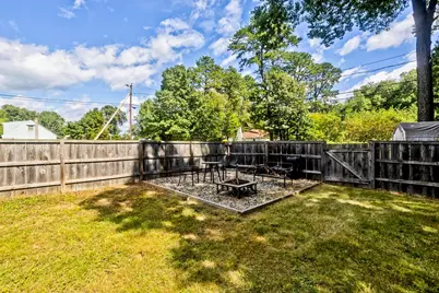 3 Field St, Southwick, MA 01077 - Photo 20