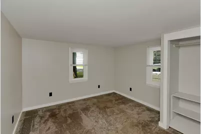 3 Field St, Southwick, MA 01077 - Photo 8