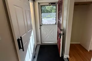 71 Florence St, Hudson, MA 01749 - Photo 2