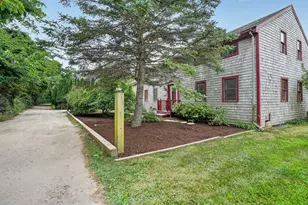 32 Norton Orchard Rd, Edgartown, MA 02539 - Photo 2