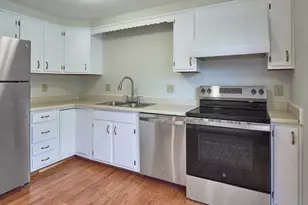 270 Sunderland Rd, Worcester, MA 01604 - Photo 1