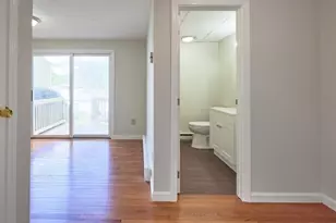 270 Sunderland Rd, Worcester, MA 01604 - Photo 8