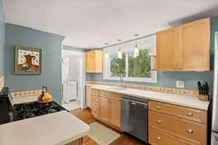 24 School St, Walpole, MA 02081 - Photo 14