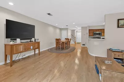18 Indian Hill Lane #18, Salem, MA 01970 - Photo 8