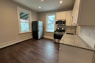 30 Dyer Ave, Everett, MA 02149 - Photo 2