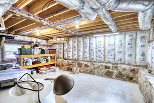 35 Nightingale St, Fall River, MA 02721 - Photo 30