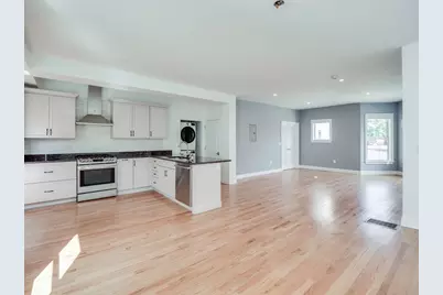 390 Medford St #1A, Somerville, MA 02145 - Photo 10