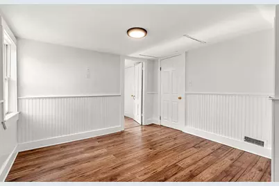 17 Cottage Street, Marblehead, MA 01945 - Photo 18