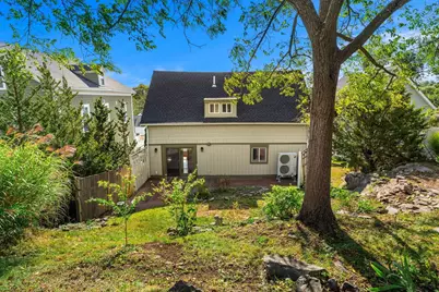 17 Cottage Street, Marblehead, MA 01945 - Photo 26