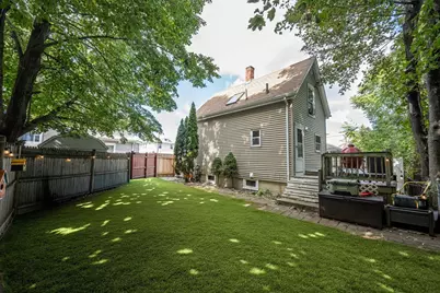 20 Ames St, Lynn, MA 01905 - Photo 2