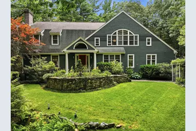 18 Village Green Ln, Holden, MA 01520 - Photo 2