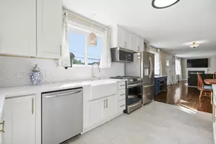 105 Edward St, Agawam, MA 01001 - Photo 10
