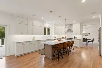 472 Summer Avenue, Reading, MA 01867 - Photo 8