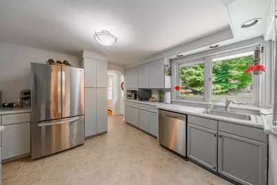 102 Hunting Lane, Sherborn, MA 01770 - Photo 12