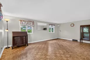37 Chipaway Rd, Freetown, MA 02717 - Photo 12
