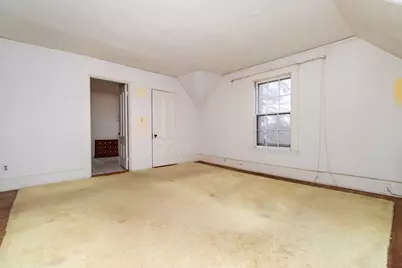 140 Pleasant St, Newton, MA 02459 - Photo 36