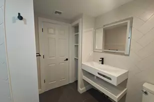 571 Quincy Shore Dr, Quincy, MA 02171 - Photo 18