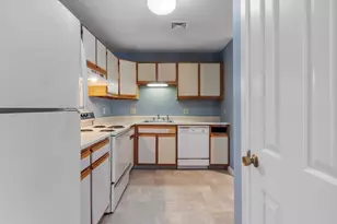 1508 Gorham St, Lowell, MA 01852 - Photo 4