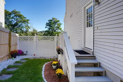 22 Byron St, Worcester, MA 01605 - Photo 22