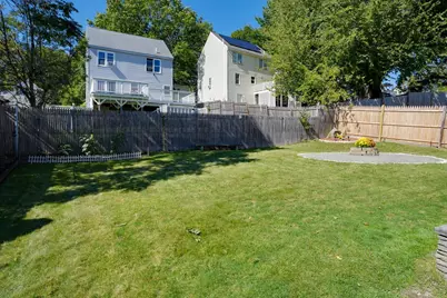22 Byron St, Worcester, MA 01605 - Photo 26
