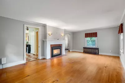 43 Winsor St, Ludlow, MA 01056 - Photo 16