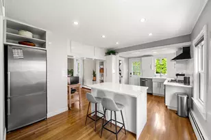 47 Sanford St, Melrose, MA 02176 - Photo 8