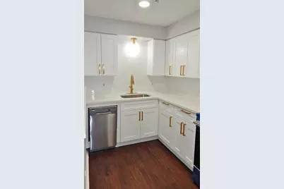 232 Canton St #107, Randolph, MA 02368 - Photo 4