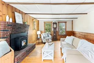 30 Cottage St, Medway, MA 02053 - Photo 4