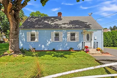68 Alhambra Cir N, Agawam, MA 01001 - Photo 2