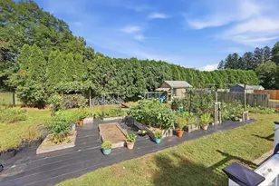 68 Alhambra Cir N, Agawam, MA 01001 - Photo 36