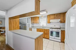 4 Amos St, Tewksbury, MA 01876 - Photo 6