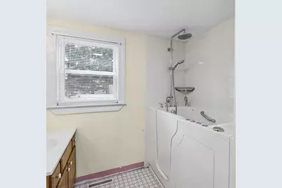 4 Amos St, Tewksbury, MA 01876 - Photo 12