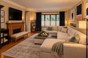 102 South St, Medford, MA 02155 - Photo 2