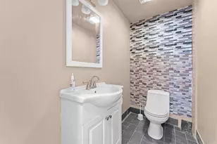 3 Huntington Pl, Brockton, MA 02301 - Photo 18