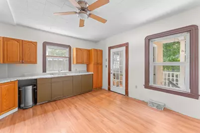 3 Huntington Pl, Brockton, MA 02301 - Photo 14