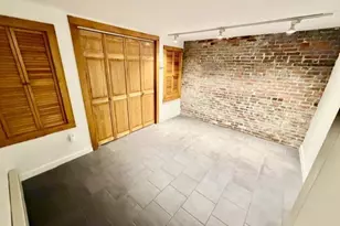 7 Thacher Ct, Boston, MA 02113 - Photo 4