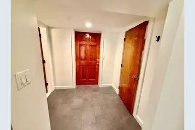 7 Thacher Court #B, Boston, MA 02113 - Photo 8