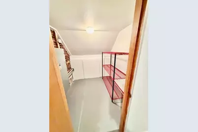 7 Thacher Court #B, Boston, MA 02113 - Photo 10