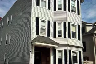 922 E 4th St, Boston, MA 02127 - Photo 2