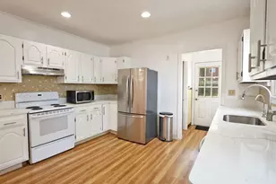82 Hawthorne St, Malden, MA 02148 - Photo 6