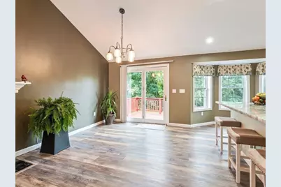 37 Moreland Green Dr, Worcester, MA 01609 - Photo 8