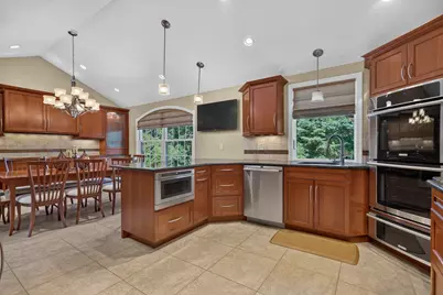 41 Fox Run, Tewksbury, MA 01876 - Photo 6