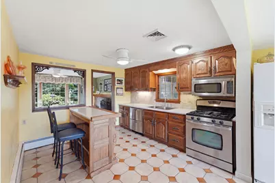 72 Sunset Terrace, Agawam, MA 01030 - Photo 6