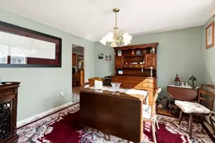15 Marlboro Rd, Woburn, MA 01801 - Photo 8