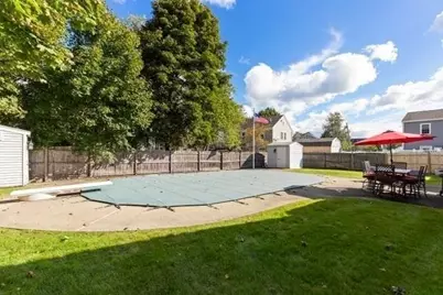 15 Marlboro Rd, Woburn, MA 01801 - Photo 28