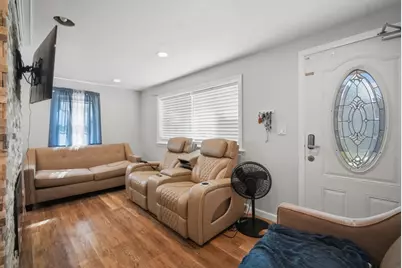 150 Lawndale St, Chicopee, MA 01013 - Photo 8