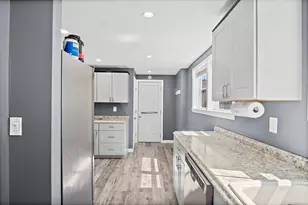 24 Englewood Ave, Everett, MA 02149 - Photo 22