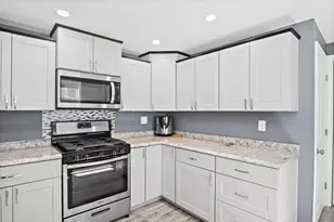 24 Englewood Ave, Everett, MA 02149 - Photo 20
